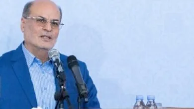 موحدی: باید ساختارها و قالبهای سنتی را بشکنیم موحدی: باید ساختارها و قالبهای سنتی را بشکنیم