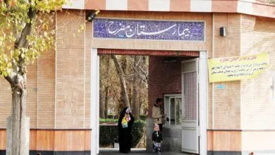 بیمارستانی که لباس نو برای ترخیص می دهد بیمارستانی که لباس نو برای ترخیص می دهد