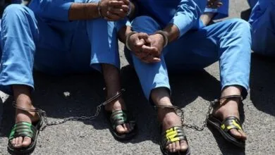 کشف پوشاک قاچاق در بازار تهران؛ دستگیری سارق رینگ و لاستیکهای خودرو کشف پوشاک قاچاق در بازار تهران؛ دستگیری سارق رینگ و لاستیکهای خودرو