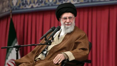 سفارش رهبر انقلاب برای انجام و نعقیب مطالب بانوانِ دیدار امروز سفارش رهبر انقلاب برای انجام و نعقیب مطالب بانوانِ دیدار امروز