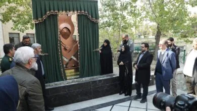 رونمایی از تندیس تنها شهید تهرانی حادثه تروریستی کرمان رونمایی از تندیس تنها شهید تهرانی حادثه تروریستی کرمان