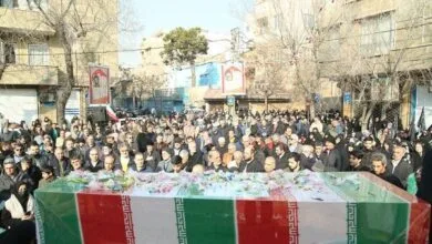تشییع پیکر شهیدی که بعد از ۴۱ سال به میهن بازگشت+ عکس