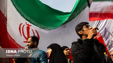 تعهد و علاقمندی به انقلاب اسلامی در نسلهای جدید تداوم خواهد داشت تعهد و علاقمندی به انقلاب اسلامی در نسلهای جدید تداوم خواهد داشت