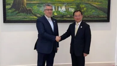 استقبال وزیر بهداشت کامبوج از سفر به ایران استقبال وزیر بهداشت کامبوج از سفر به ایران