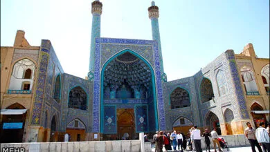 واکنش میراث فرهنگی اصفهان به جوشکاری لوله‌ در مسجد جامع عباسی