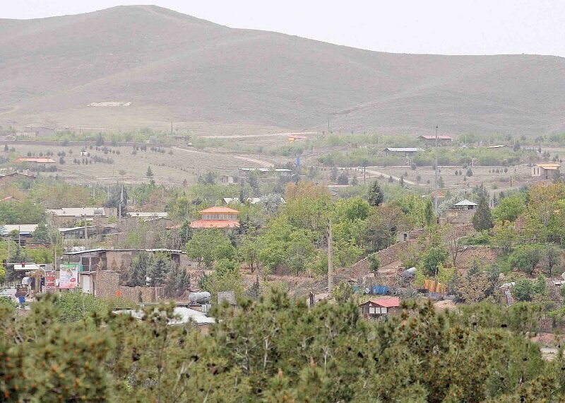 گشت و گذار در روستایی که رژیم پهلوی را به زانو در آورد