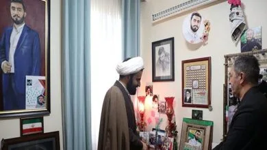 شهید آرمان علی وردی یک مربی و دارای حلقه تربیتی در مسجد و محله بود