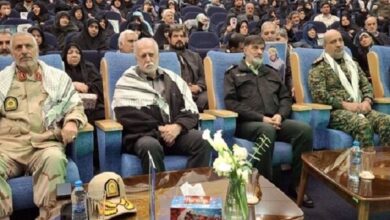 خدمتگزاران در مسیر شهدا مجاهدان فی سبیل الله هستند
