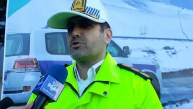 کشف خودروی سرقتی دنا در محور کندوان کشف خودروی سرقتی دنا در محور کندوان