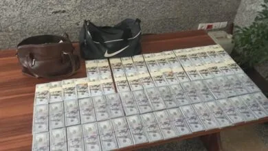 کشف ۶ هزار و ۴۰۰ اسکناس تقلبی دلار/ چهار نفر دستگیر شدند کشف ۶ هزار و ۴۰۰ اسکناس تقلبی دلار/ چهار نفر دستگیر شدند