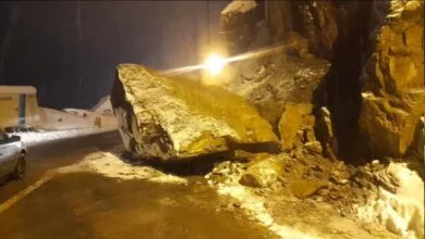 ریزش سنگ در محور چالوس، هیچ خسارت جانی و مالی نداشته است ریزش سنگ در محور چالوس، هیچ خسارت جانی و مالی نداشته است