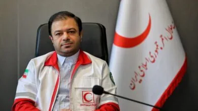 تخصص، تعهد و ایثارگری ویژگی بارز نیروی انسانی در هلالاحمر است تخصص، تعهد و ایثارگری ویژگی بارز نیروی انسانی در هلالاحمر است