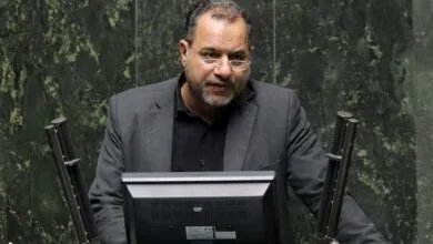 بانکیپور متن نامه نمایندگان درخصوص لایحه عفاف و حجاب را قرائت کرد بانکیپور متن نامه نمایندگان درخصوص لایحه عفاف و حجاب را قرائت کرد