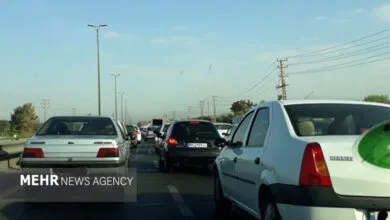 ترافیک پرحجم در دو بزرگراه حکیم و آزادگان ترافیک پرحجم در دو بزرگراه حکیم و آزادگان
