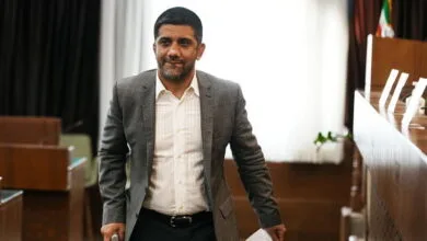 دستگیری سارقان خانه رئیس فدراسیون کشتی دستگیری سارقان خانه رئیس فدراسیون کشتی
